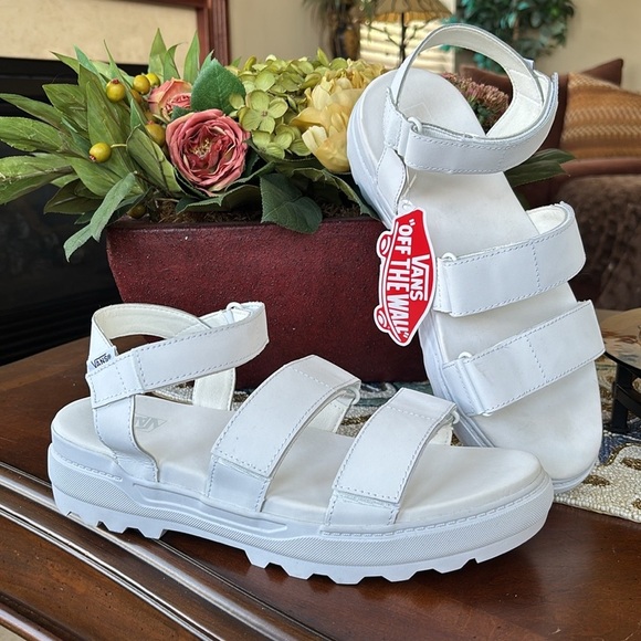 Brand New Vans Genuine Leather Colfax Sandals in True White Adjustable Straps - Picture 16 of 16